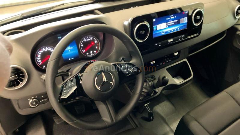 Mercedes Sprinter Nuevo Sprinter 311 CDI Furgón PRO Medio 