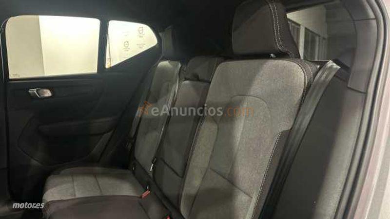 Volvo XC40 XC40 Core, B3 Mild hybrid, Gasolina de 2025 con 6.200 Km por 34.900 EUR. en Barcelona