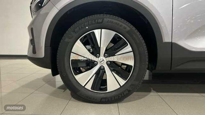Volvo XC40 XC40 Core, B3 Mild hybrid, Gasolina de 2025 con 6.200 Km por 34.900 EUR. en Barcelona