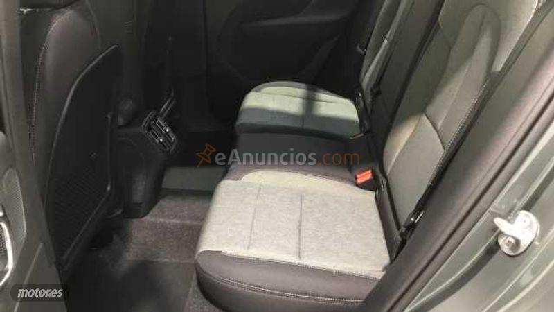 Volvo XC40 XC40 Core, B3 Mild hybrid, Gasolina de 2025 con 787 Km por 34.900 EUR. en Cantabria