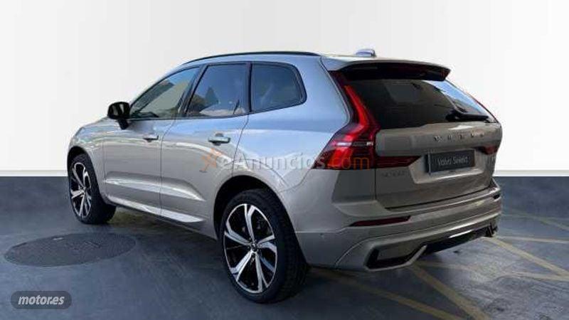 Volvo XC 60 ULTRA T6 HIBRIDO ENCHFABLE DARK de 2024 con 14.847 Km por 51.900 EUR. en Barcelona