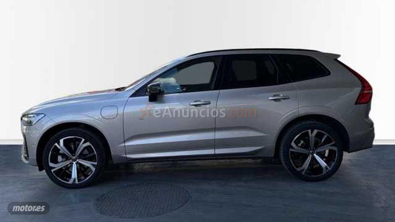 Volvo XC 60 ULTRA T6 HIBRIDO ENCHFABLE DARK de 2024 con 14.847 Km por 51.900 EUR. en Barcelona