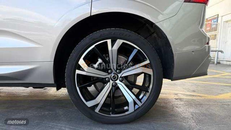 Volvo XC 60 ULTRA T6 HIBRIDO ENCHFABLE DARK de 2024 con 14.847 Km por 51.900 EUR. en Barcelona