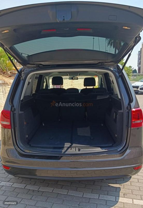 Volkswagen Sharan 2.0 TDI 140cv BMT ADVANCE 5p 7plz DSG6 de 2015 con 144.198 Km por 16.500 EUR. en Sevilla
