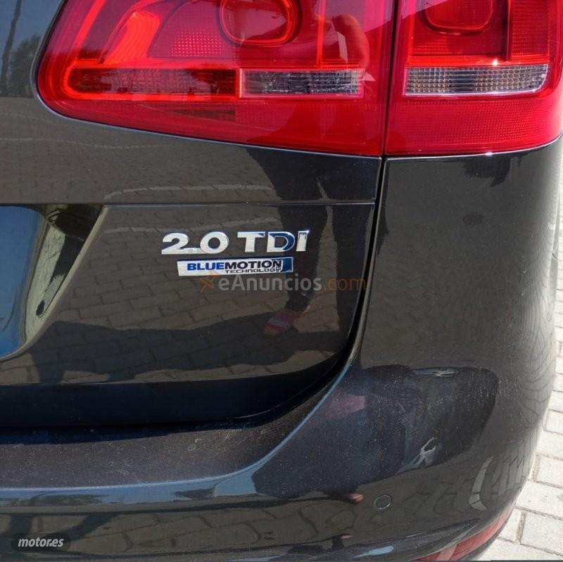 Volkswagen Sharan 2.0 TDI 140cv BMT ADVANCE 5p 7plz DSG6 de 2015 con 144.198 Km por 16.500 EUR. en Sevilla