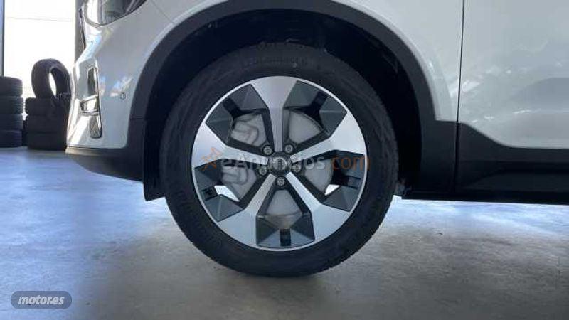 Volvo XC40 2.0 B3 MHEV ULTRA DARK DCT 5P de 2026 con 1 Km por 42.600 EUR. en Vizcaya