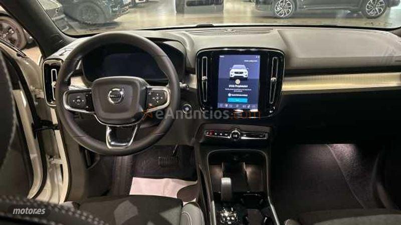 Volvo XC40 XC40 BLACK EDITION ULTRA B3 (G) de 2026 con 6 Km por 43.900 EUR. en Asturias