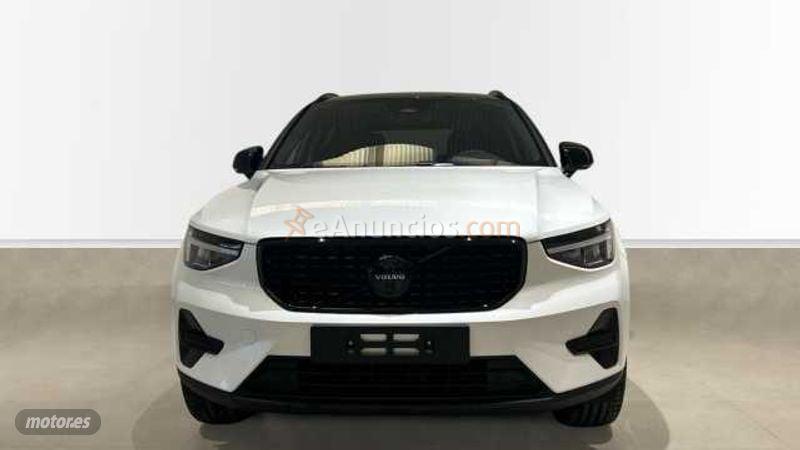 Volvo XC40 XC40 BLACK EDITION ULTRA B3 (G) de 2026 con 6 Km por 43.900 EUR. en Asturias