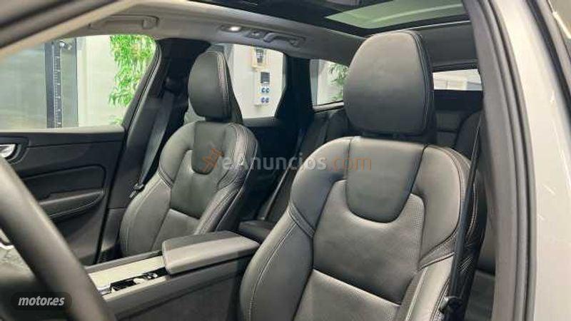Volvo XC 60 2.0 T6 AWD RECHARGE ULTRA DARK AUTO 350 CV de 2024 con 17.253 Km por 55.300 EUR. en A Coruna