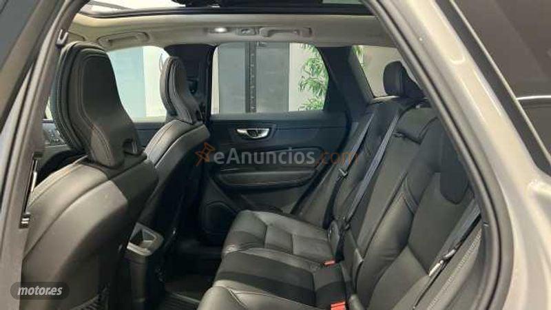 Volvo XC 60 2.0 T6 AWD RECHARGE ULTRA DARK AUTO 350 CV de 2024 con 17.253 Km por 55.300 EUR. en A Coruna