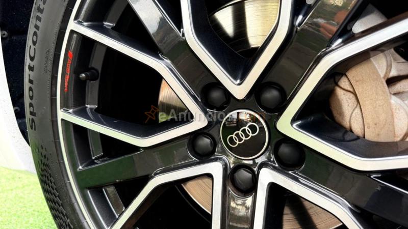 Audi Q5 Sportback Black line TDI quattro 150 kW Techo Panorámico