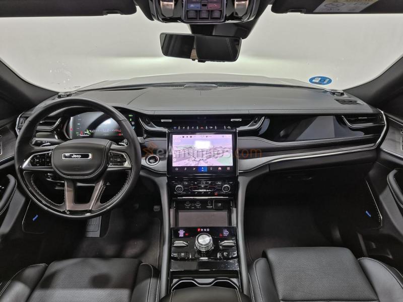 Jeep Grand Cherokee ** GRAND CHEROKEE 2.0 PHEV OVERLAND AUTO 4WD 5P (TECHO)