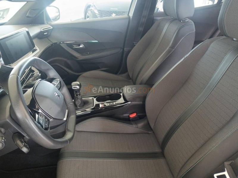 Peugeot 2008   Puretech 130 S&S 6 Vel. MAN Allure Pack