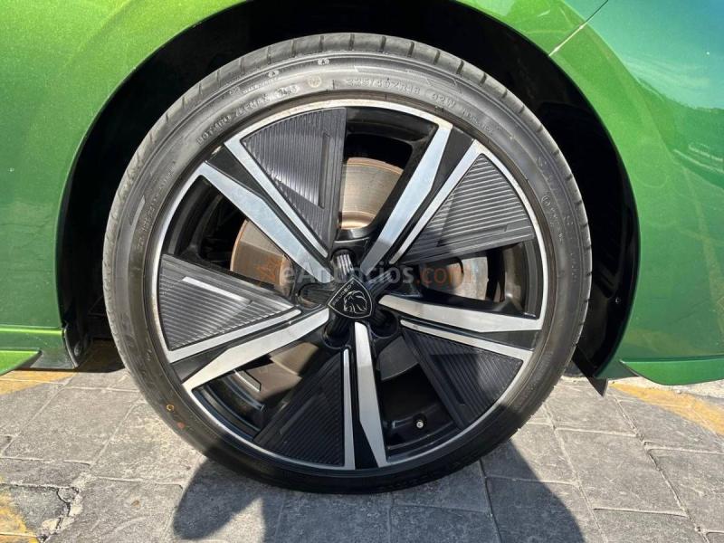 Peugeot 308  5P  Hybrid 225 eEAT8 GT