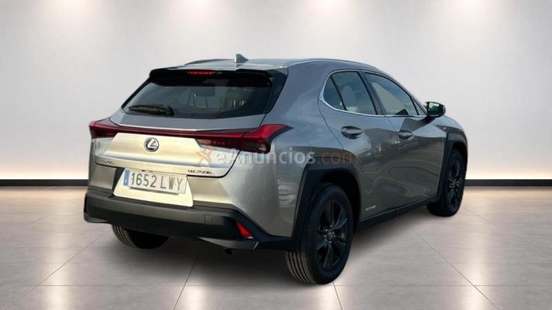 Lexus UX 2.0 250H BUSINESS AUTO 184 5P