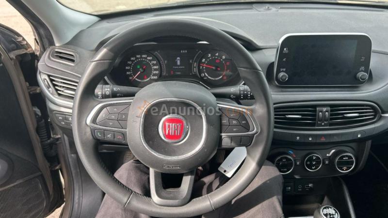 Fiat Tipo 1.4 T-JET LPG LOUNGE 120 5P