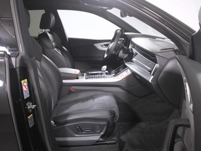 Audi Q8 3.0 55 TFSI E BLACK LINE QUATTRO TIPTR 5P