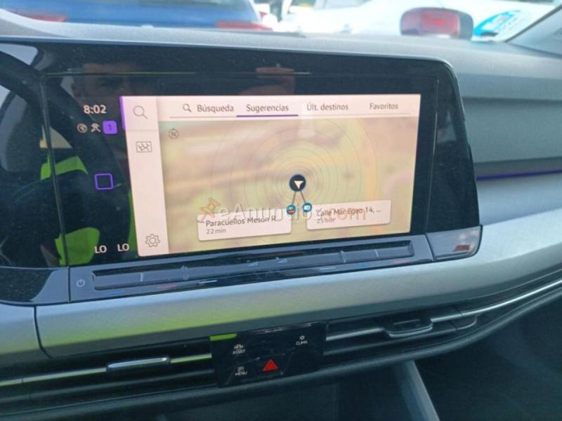 Volkswagen Golf Life 1.0 eTSI 81kW 110CV DSG 