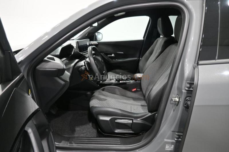 Peugeot 2008 Allure Hybrid 136 e-DCS6 