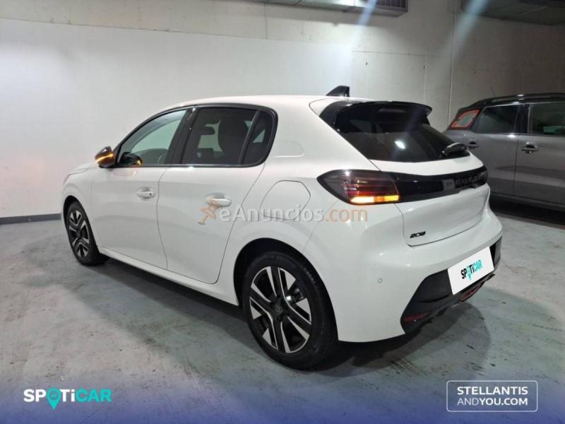 Peugeot 208   Puretech 100 Allure