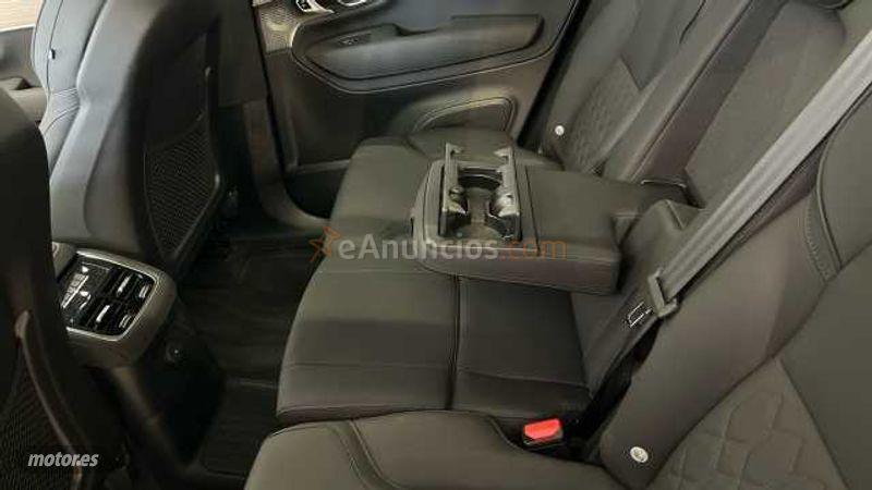 Volvo XC 90 2.0 T8 AWD PHEV ULTRA DARK RECHARGE 455 CV de 2025 con 22.011 Km por 76.900 EUR. en A Coruna