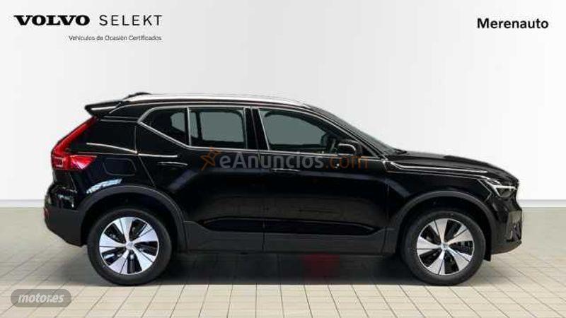 Volvo XC40 2.0 B3 MHEV CORE DCT 163 CV de 2026 con 17.302 Km por 33.900 EUR. en A Coruna