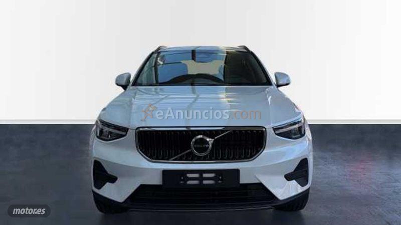 Volvo XC40 2.0 B3 MHEV CORE DCT 5P de 2026 con 1 Km por 35.900 EUR. en Barcelona