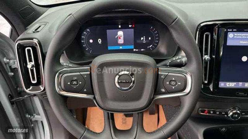 Volvo XC40 2.0 B3 MHEV CORE DCT 5P de 2026 con 1 Km por 35.900 EUR. en Barcelona