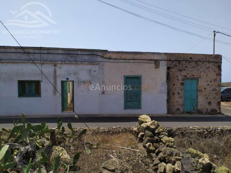 (Ref.640218) Casa adosada tradicional para reformar en Yé con unas vistas preciosas