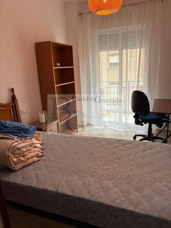 Piso zona alhamar