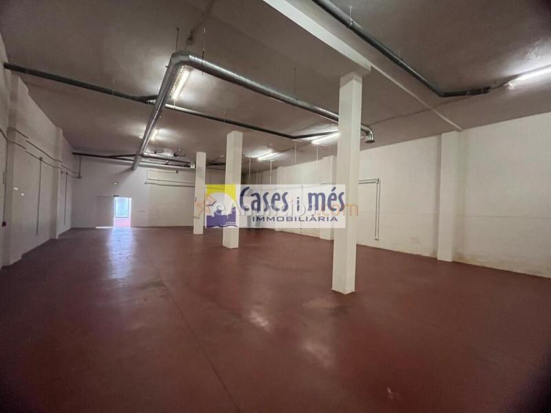 LOCAL COMERCIAL DE 321 M2