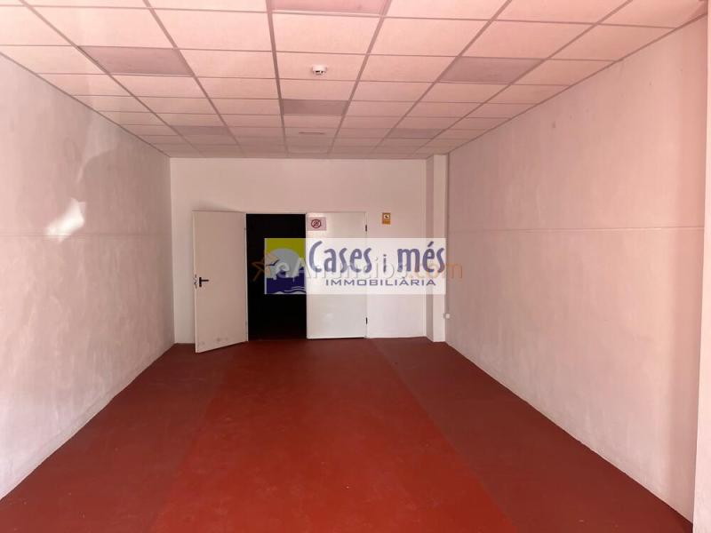 LOCAL COMERCIAL DE 321 M2