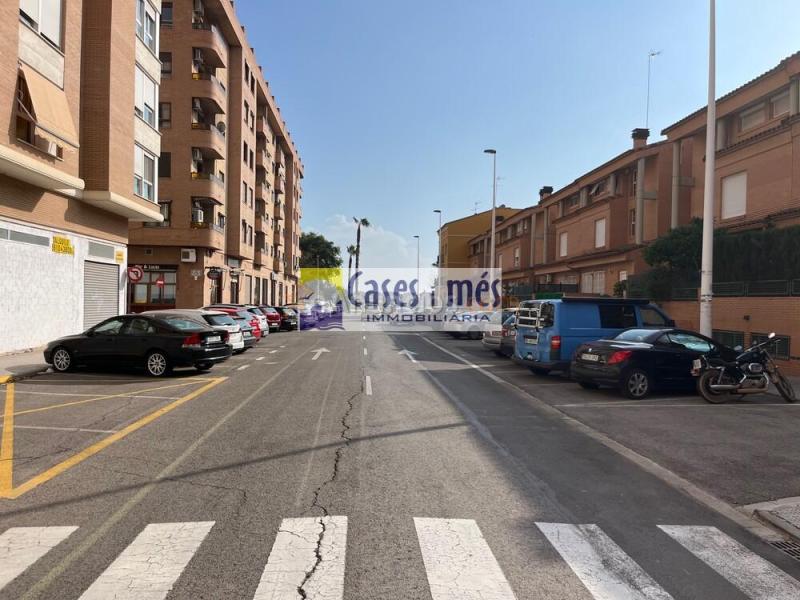 LOCAL COMERCIAL DE 321 M2