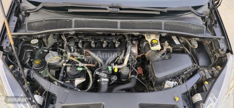Ford S-Max 2.0 TDI TITANIUM de 2007 con 397.000 Km por 3.850 EUR. en Ciudad Real