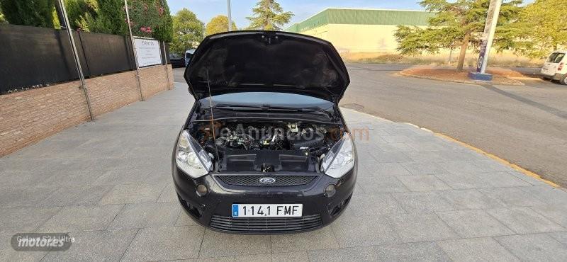 Ford S-Max 2.0 TDI TITANIUM de 2007 con 397.000 Km por 3.850 EUR. en Ciudad Real