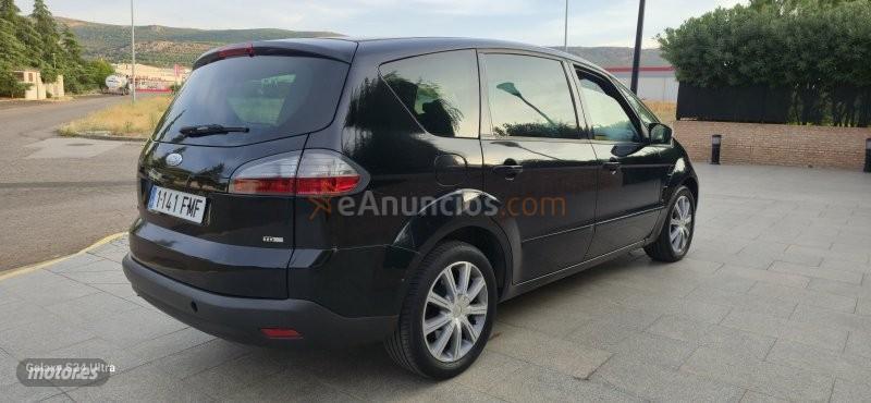Ford S-Max 2.0 TDI TITANIUM de 2007 con 397.000 Km por 3.850 EUR. en Ciudad Real