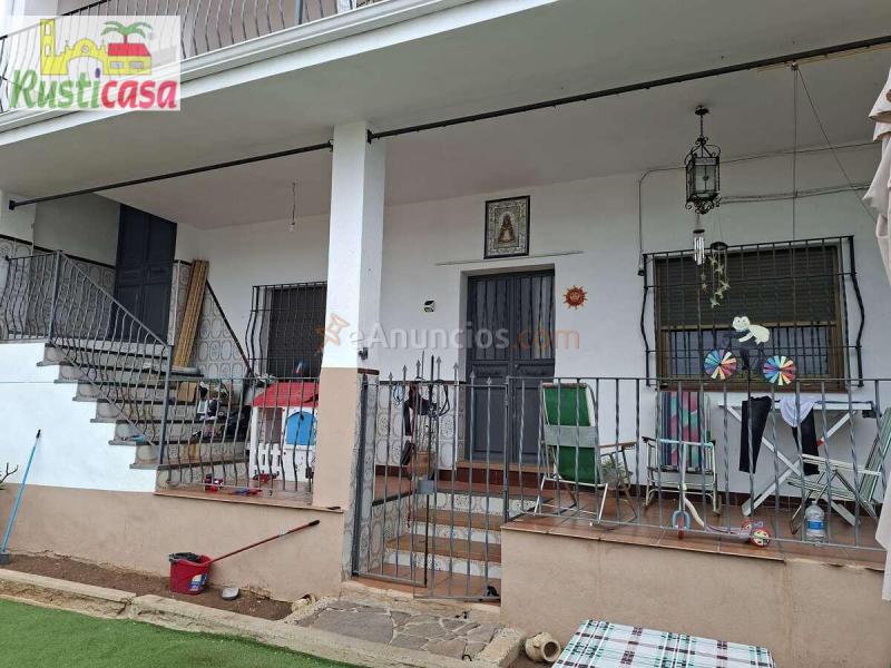 Casa de seis habitaciones.