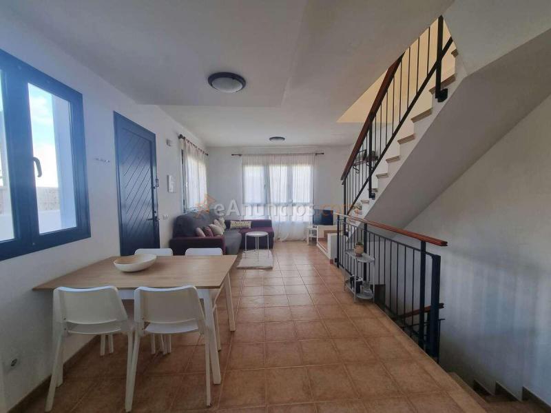 EN VENTA TRIPLEX EN ORZOLA