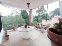 Se vende coqueta casa en el peral