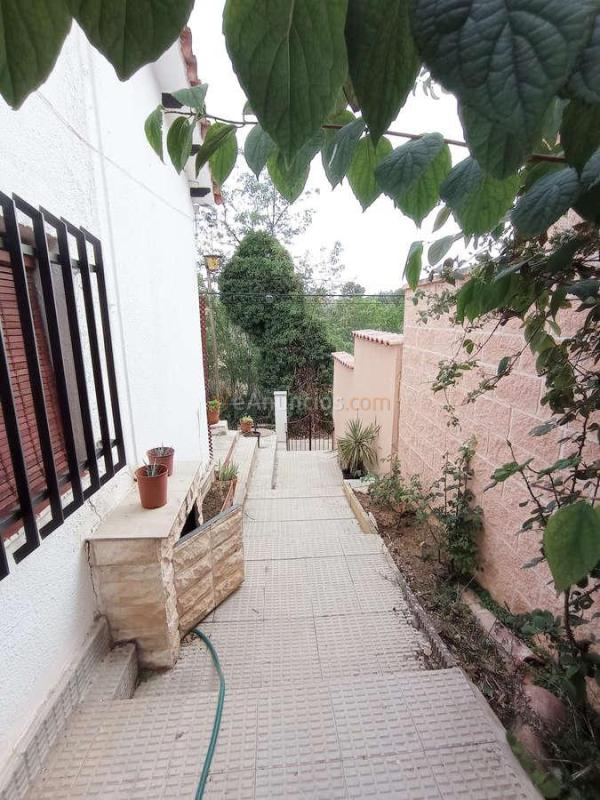 Se vende coqueta casa en el peral