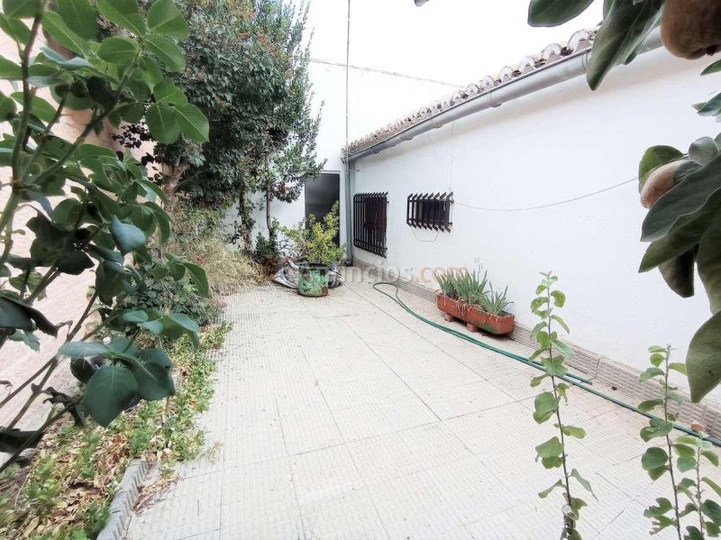 Se vende coqueta casa en el peral