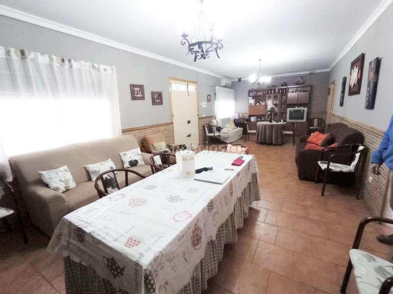 Chalet independiente en el peral