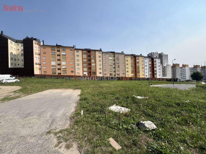 Venta de 18 Suelos Urbano Residencial en Calle LAMAS DE PRADO Lugo