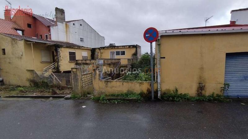 Solar en el casco urbano de vigo con vivienda rehabilitable