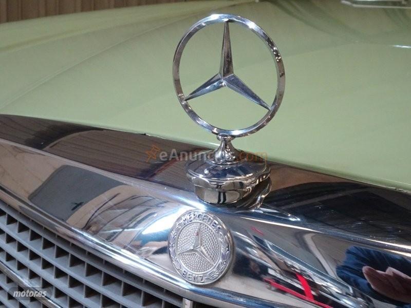 Mercedes 2304 W115 W115 de 1978 por 9.500 EUR. en Valencia