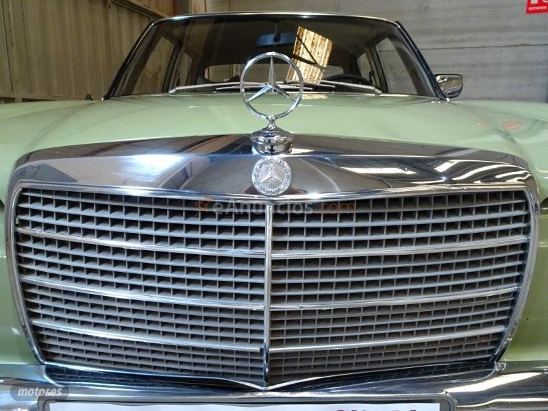 Mercedes 2304 W115 W115 de 1978 por 9.500 EUR. en Valencia
