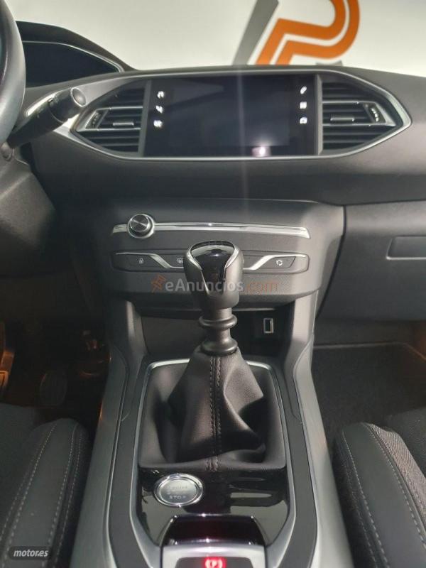 Peugeot 308 II 1.5 BlueHDI de 2020 con 139.403 Km por 14.900 EUR. en Sevilla