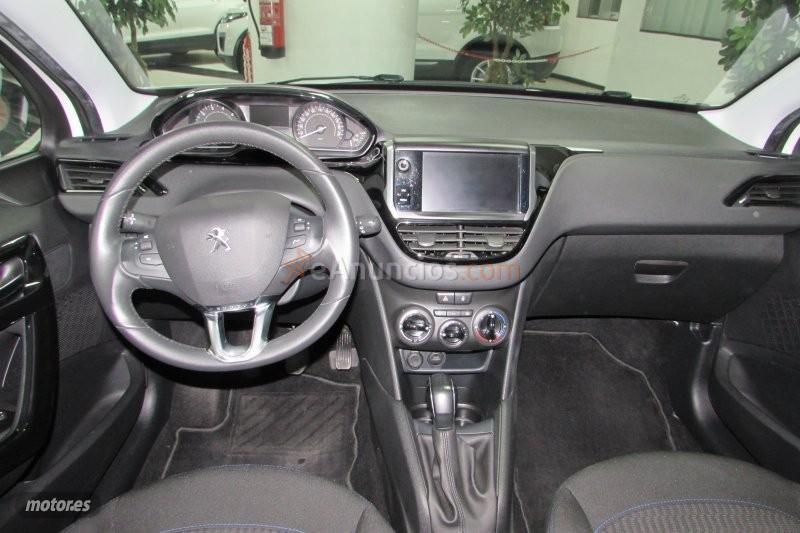 Peugeot 208 PURETECH 1.2 85CV de 2019 con 55.000 Km por 9.490 EUR. en Tenerife
