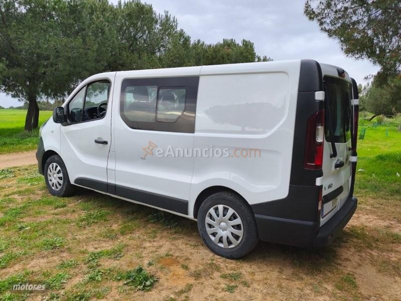 Opel Vivaro Combi 6 1.6 CDTI SS 120CV L1 de 2019 con 198.592 Km por 15.500 EUR. en Sevilla
