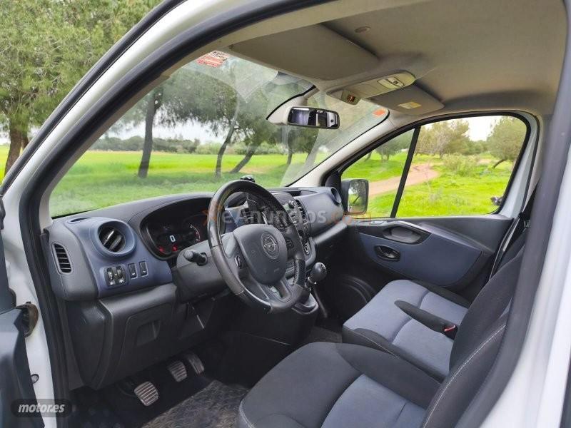 Opel Vivaro Combi 6 1.6 CDTI SS 120CV L1 de 2019 con 198.592 Km por 15.500 EUR. en Sevilla